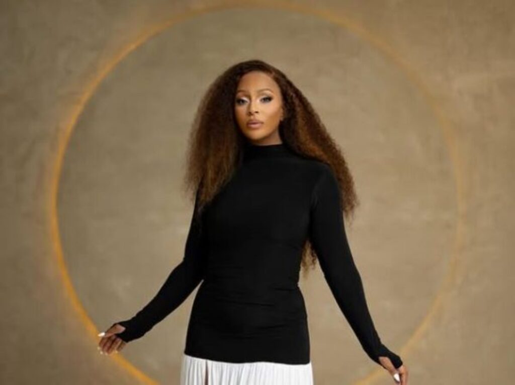 Jessica o sumbedza goloi yawe ntswa ya mavhaivhai